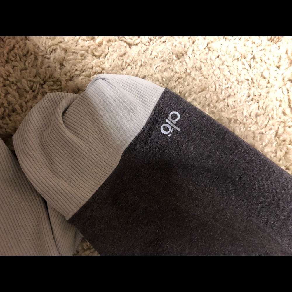 Alo 2 tone leggings!